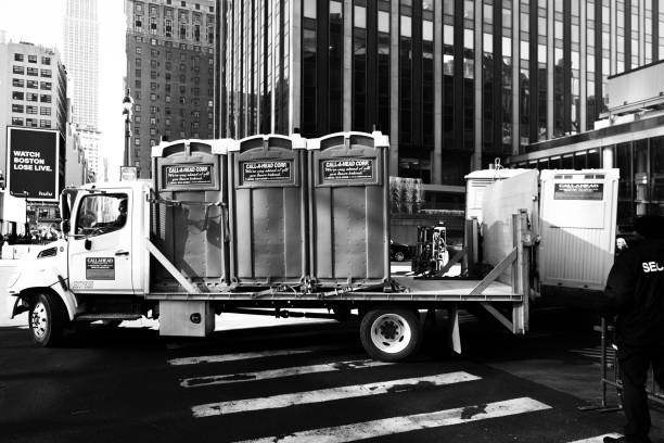 Best Portable toilet rental for construction  in Highwood, IL